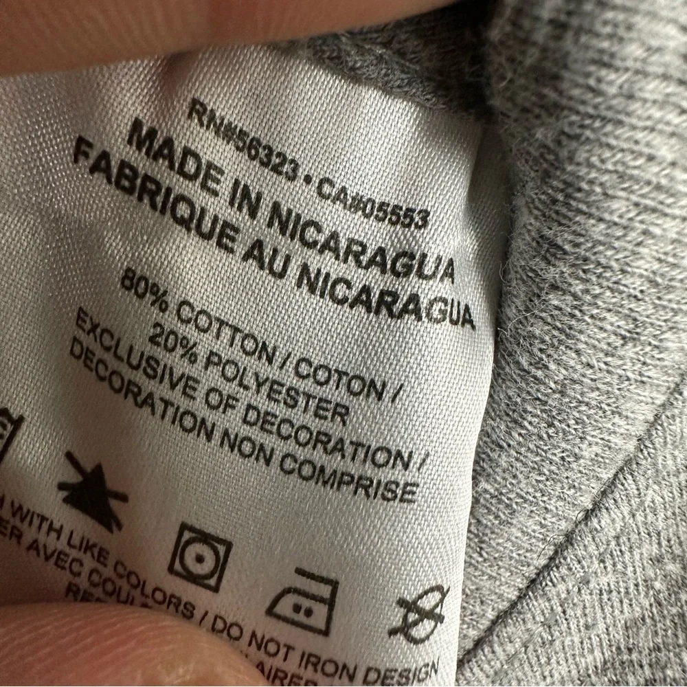 Nike Worldwide Pack Swoosh Logo T-Shirt Gray Mens Size XL